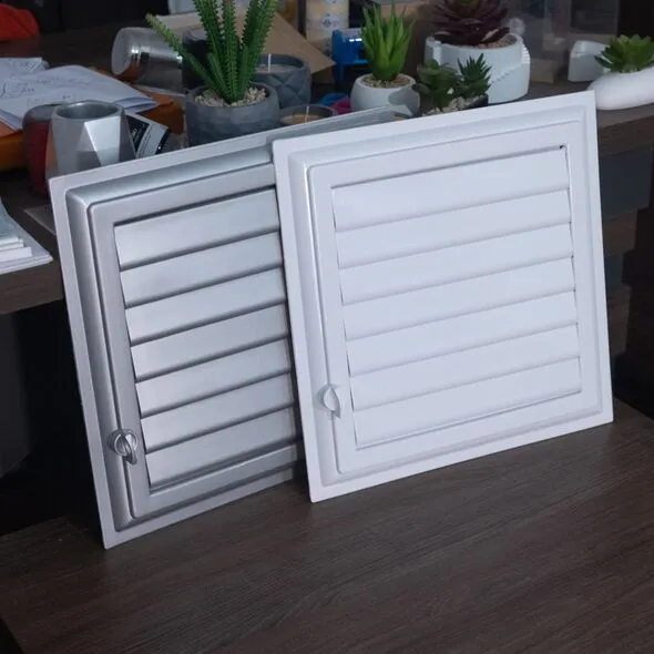 نوافذ التهوية اللاصقة